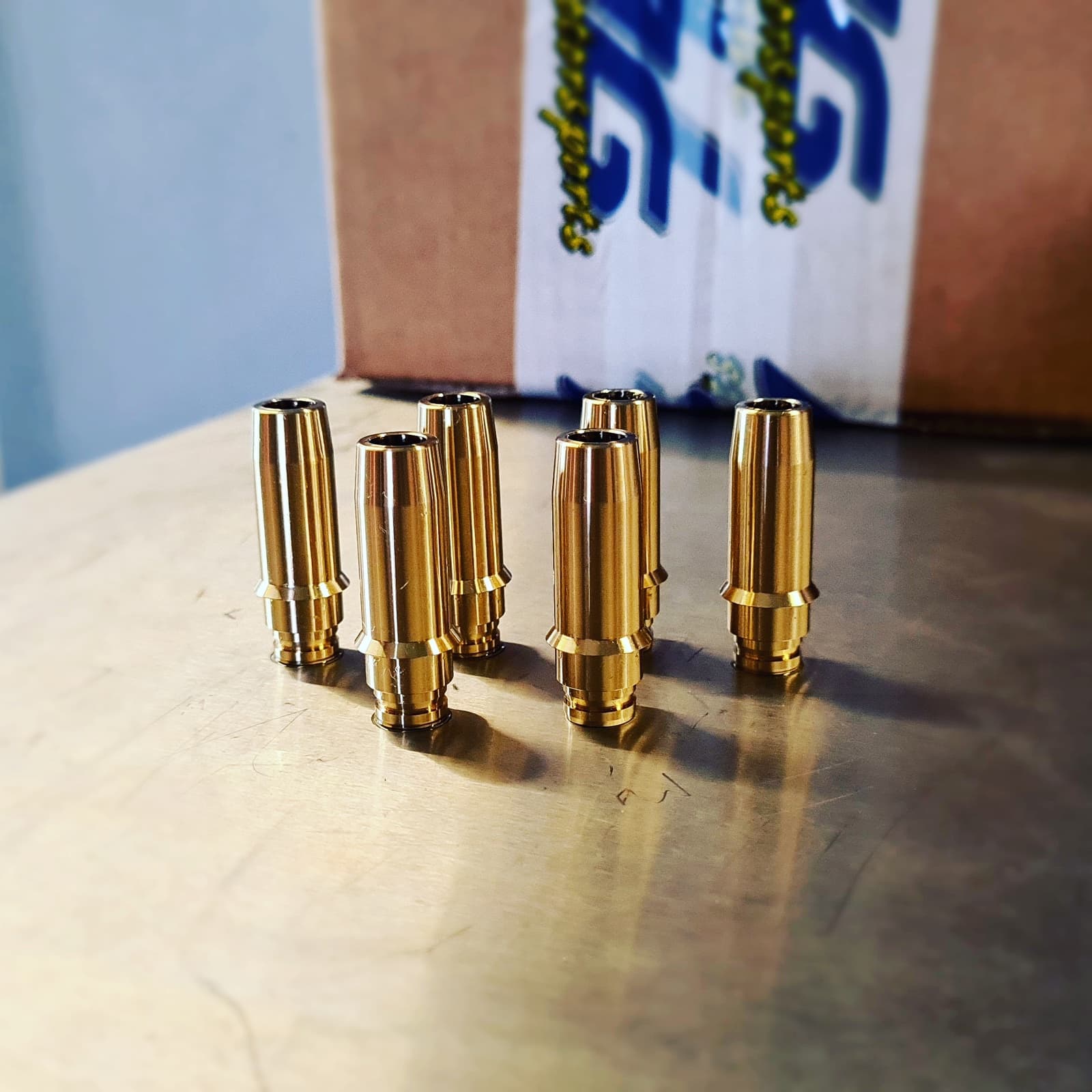 CNC-machined UltraFlow bronze valve guides